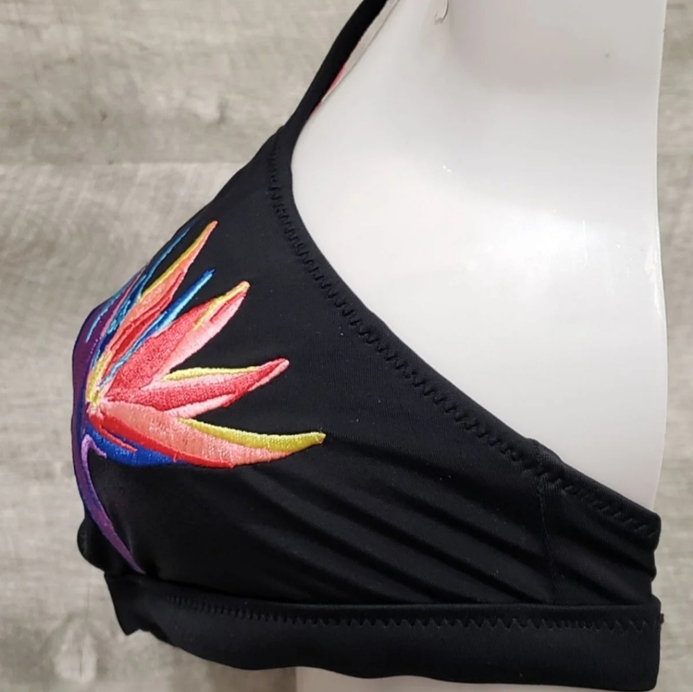 🆕️ NWT Victoria's Secret PINK Size XS Swim Top 🏊 - Picture 7 of 15